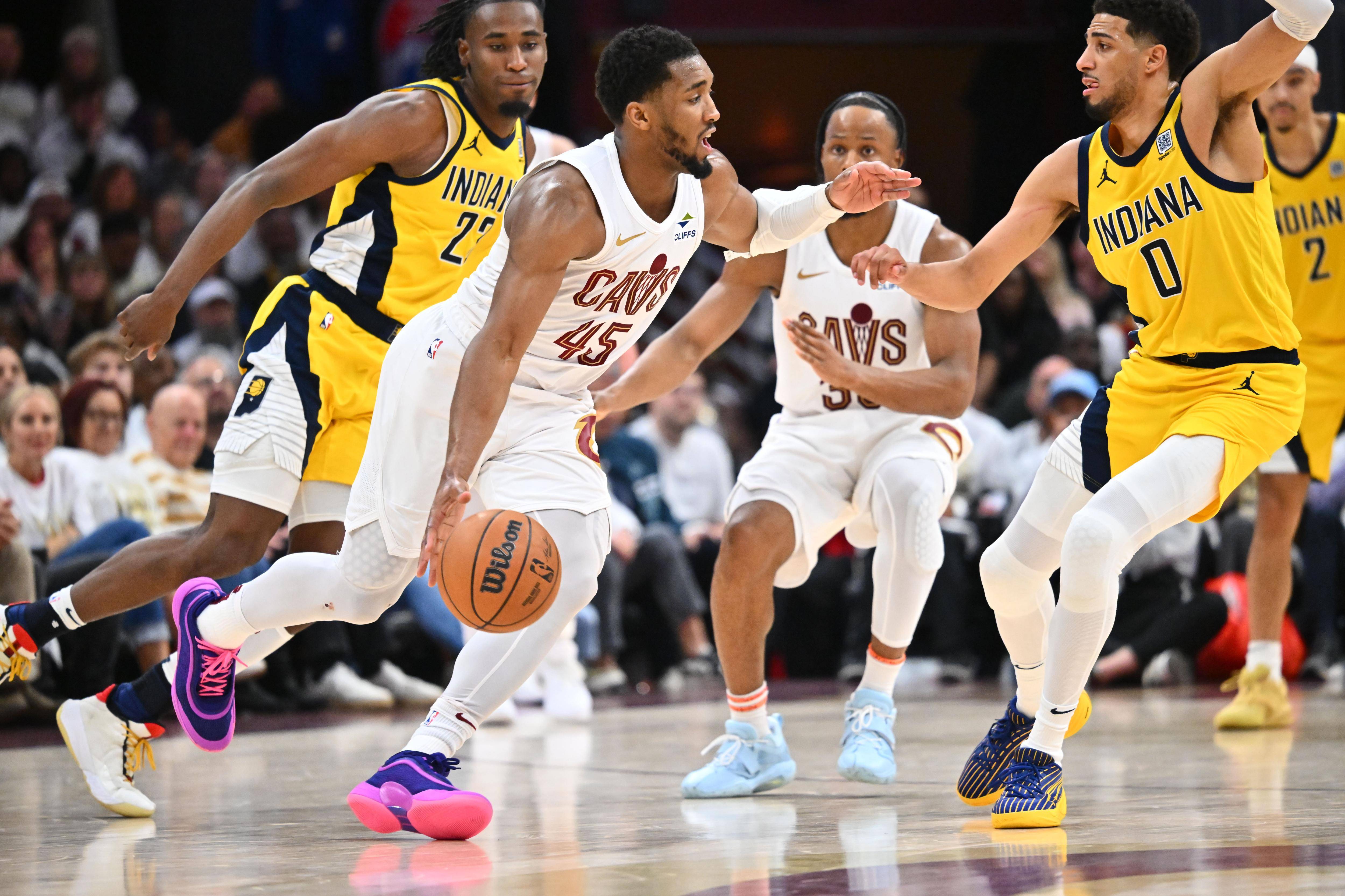 IM电竞在线 -包含克里夫兰骑士迎NBA季后赛关键赛，关键时刻更衣室发声，震撼外界，身体对抗强度拉满的词条