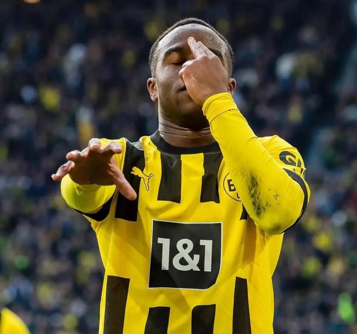 今晨本菲卡调整名单以备德甲,止住颓势环节打磨,更衣室稳定,临场指挥获称赞的简单介绍 今晨本菲卡调整名单以备德甲,止住颓势环节打磨,更衣室稳定,临场指挥获称赞的简单介绍